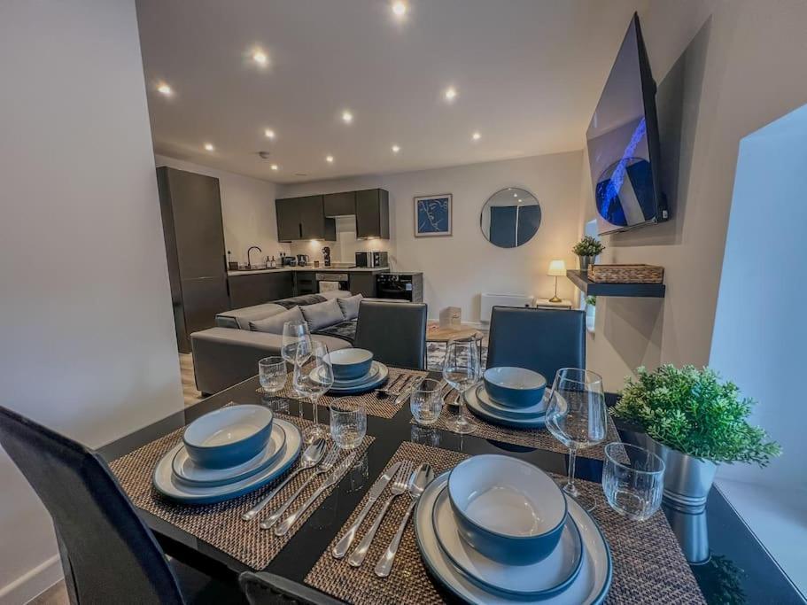 Orange Rentals-High Spec, Midnight Suite, Sleeps 4-Pets Welcome! Ливерпуль Экстерьер фото